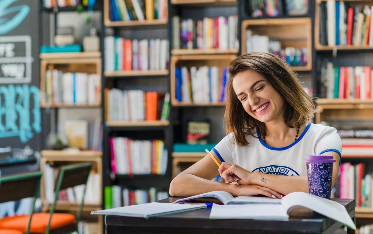 Teamarbeit bei der Entwicklung von Finanzkommunikationsstrategien